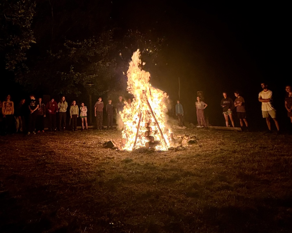 Vlajka vzhůru letí